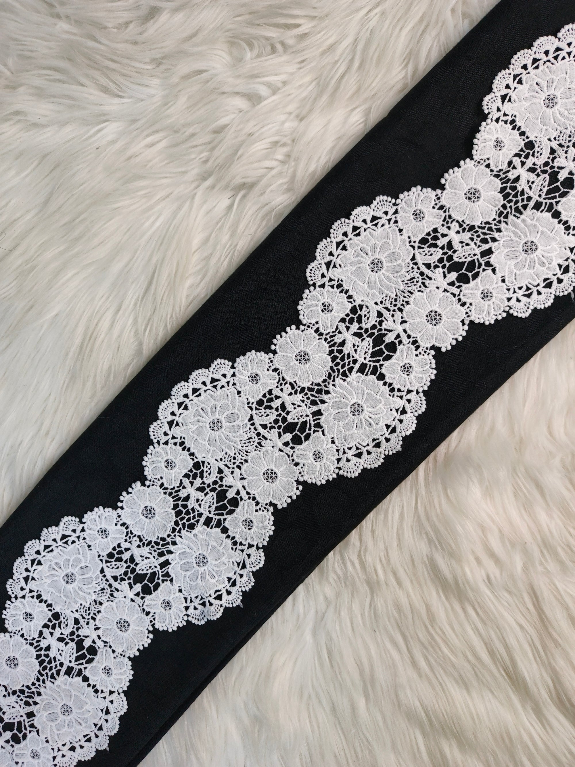 MILKY LACE D-10