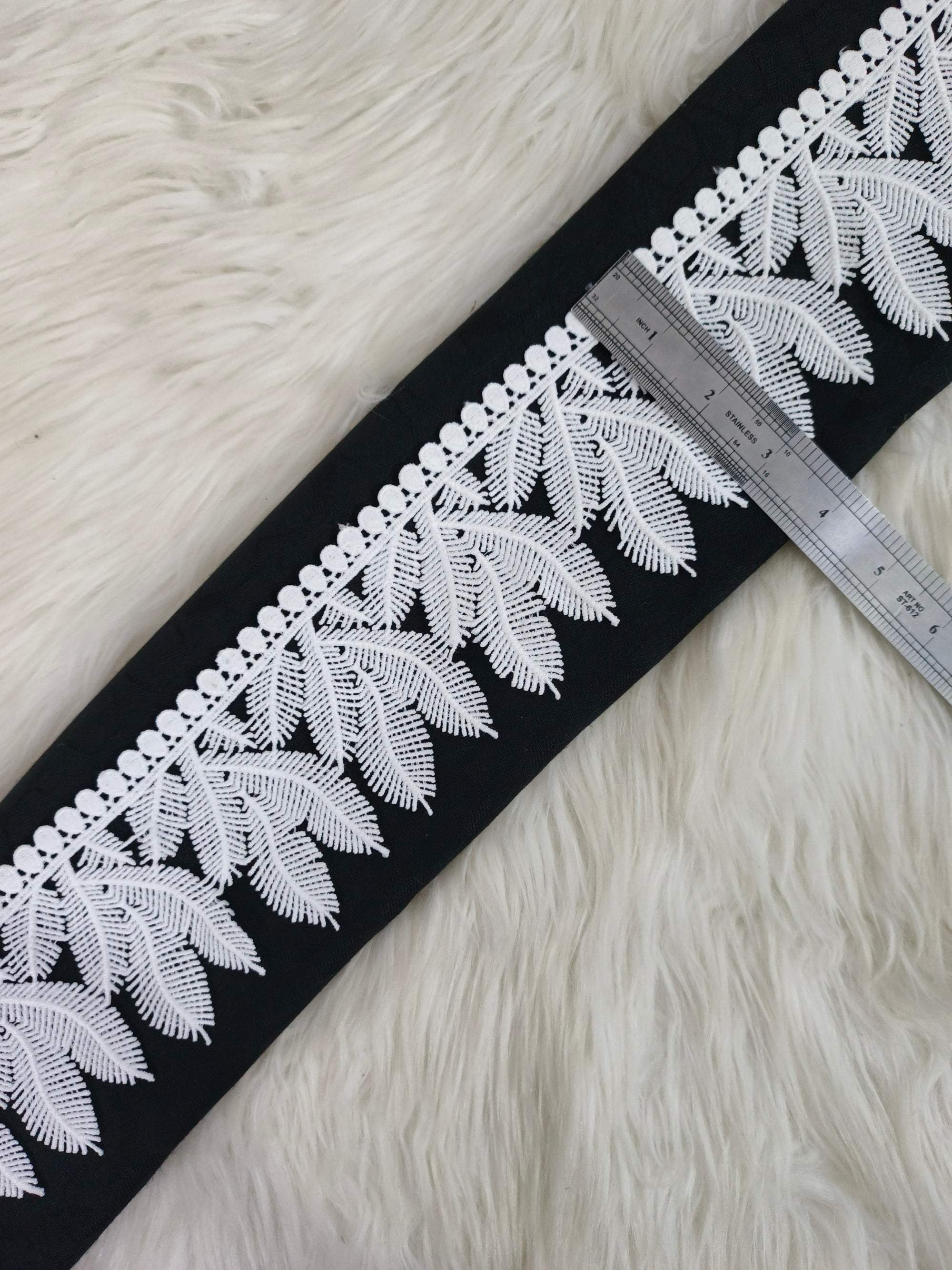 MILKY LACE D-12