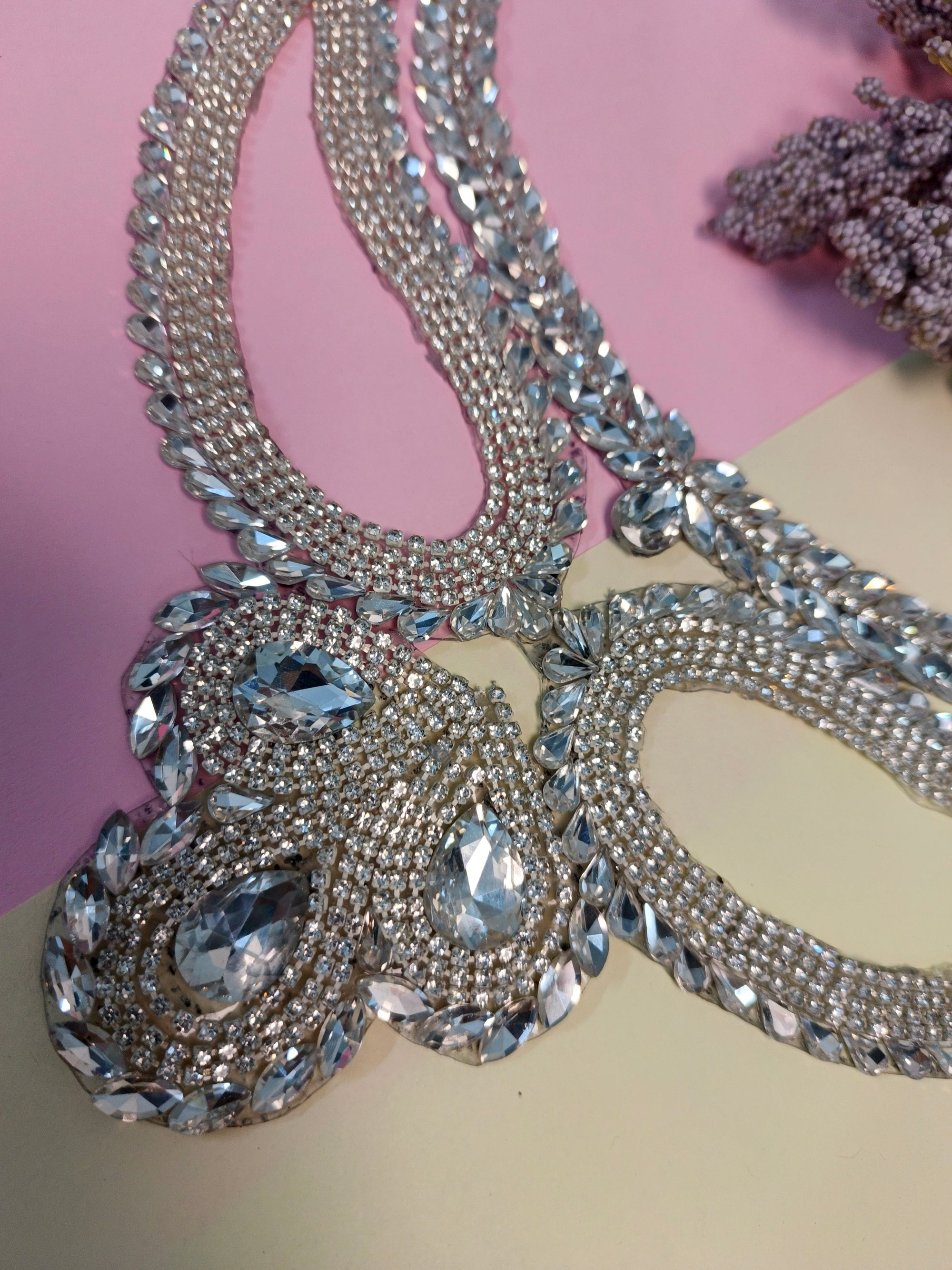 MIRROR STONE NECKLINE MN-06
