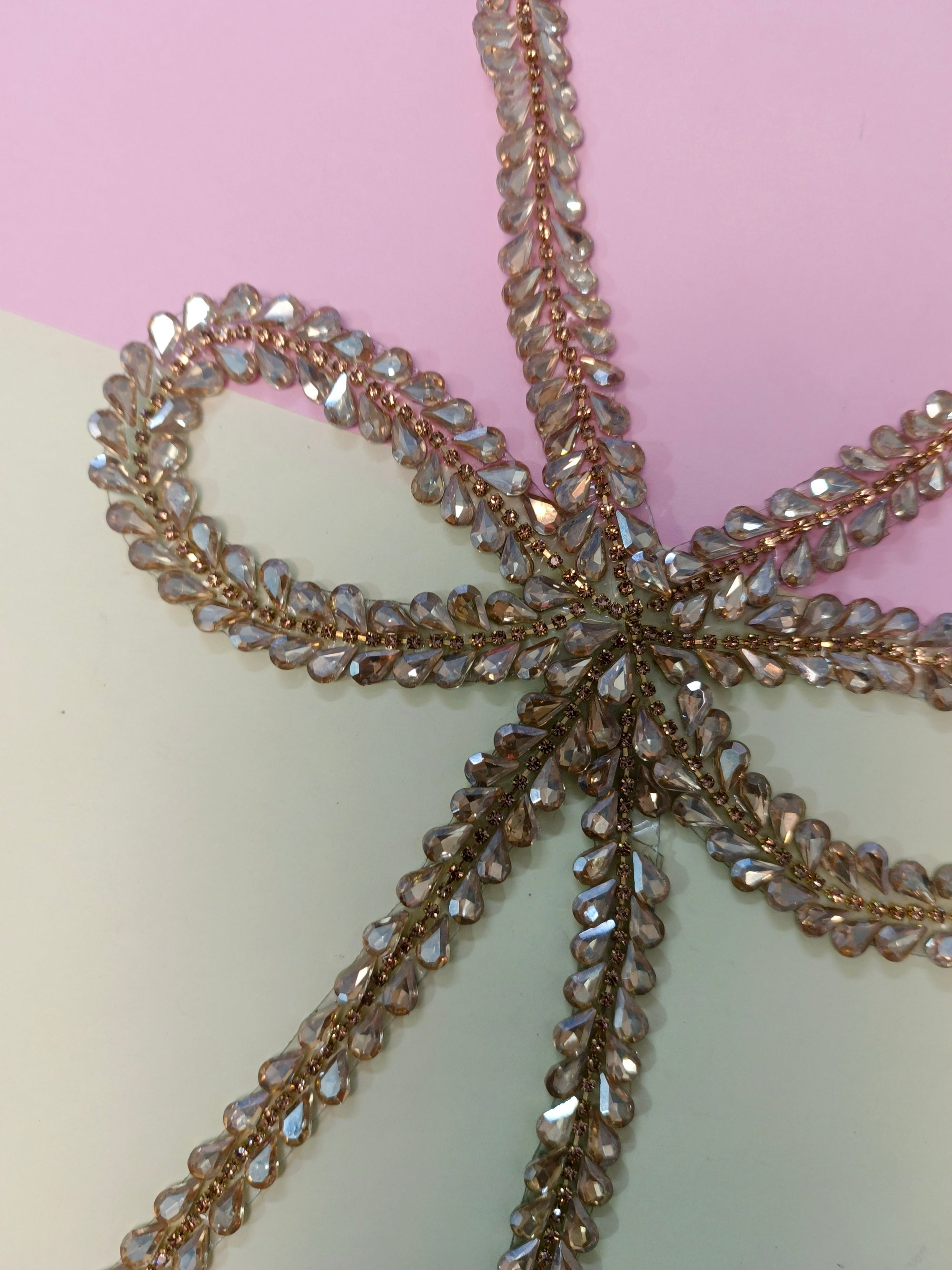 MIRROR STONE NECKLINE MN-04