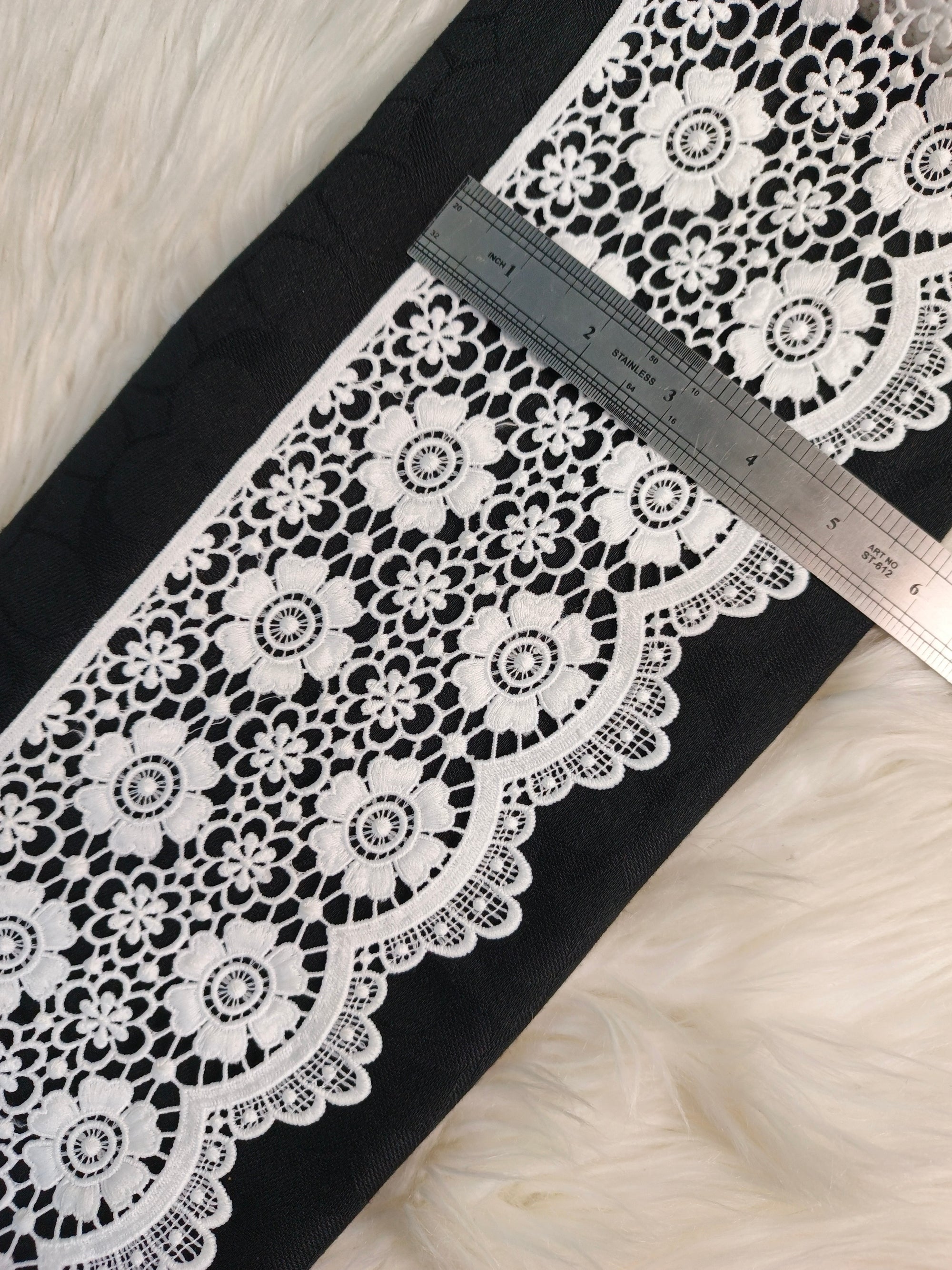 MILKY LACE D-22