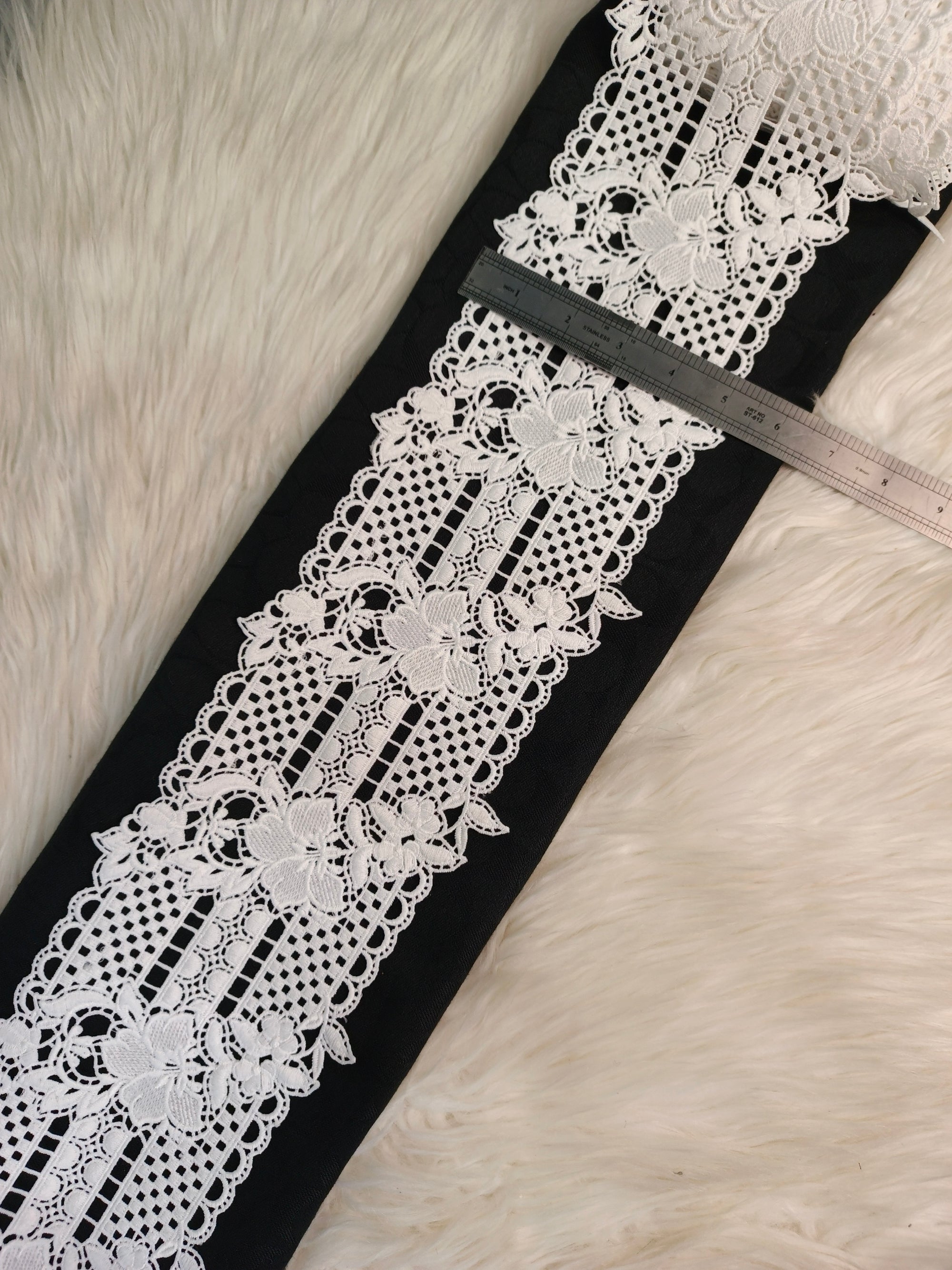MILKY LACE D-16
