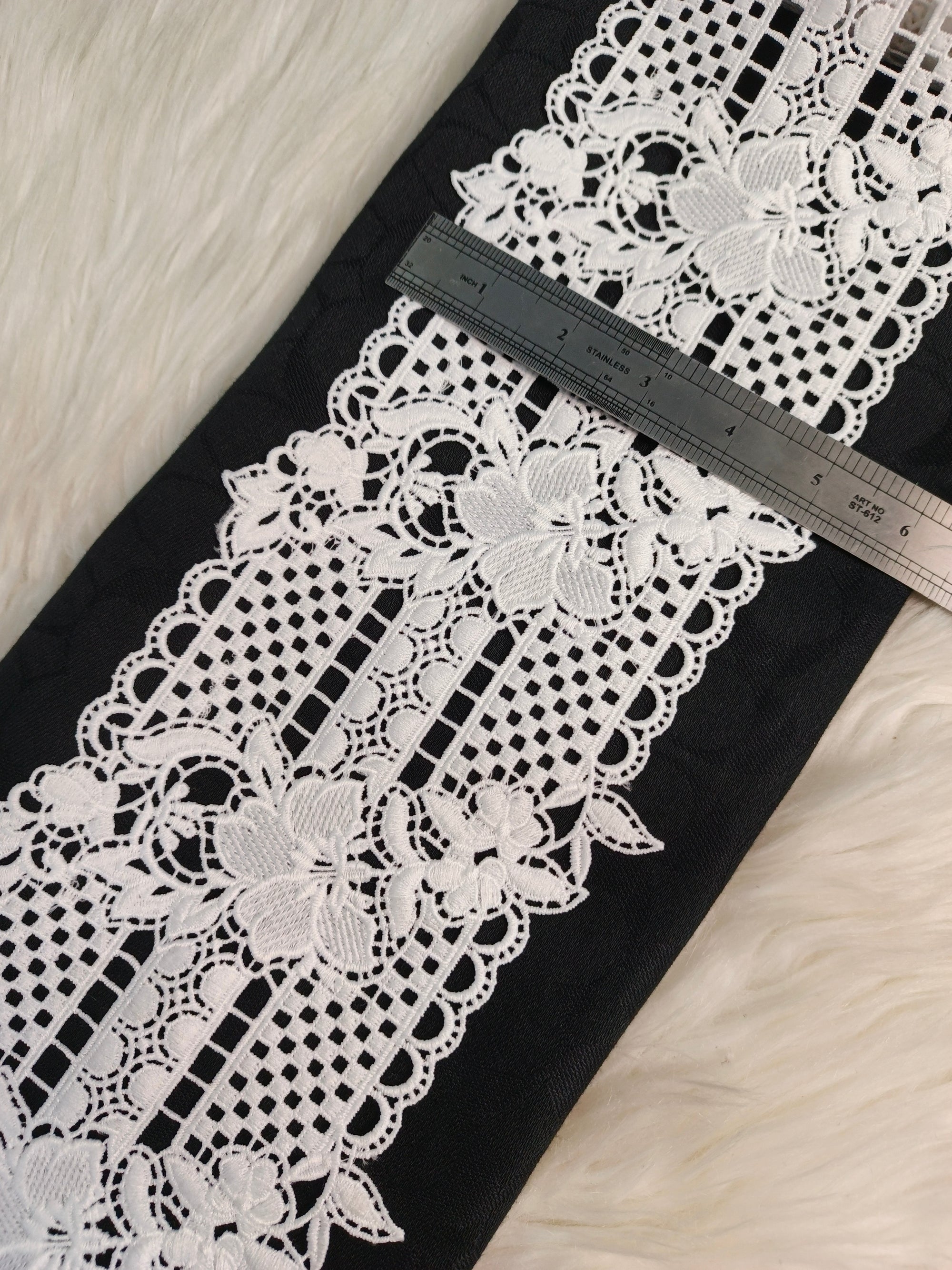 MILKY LACE D-16