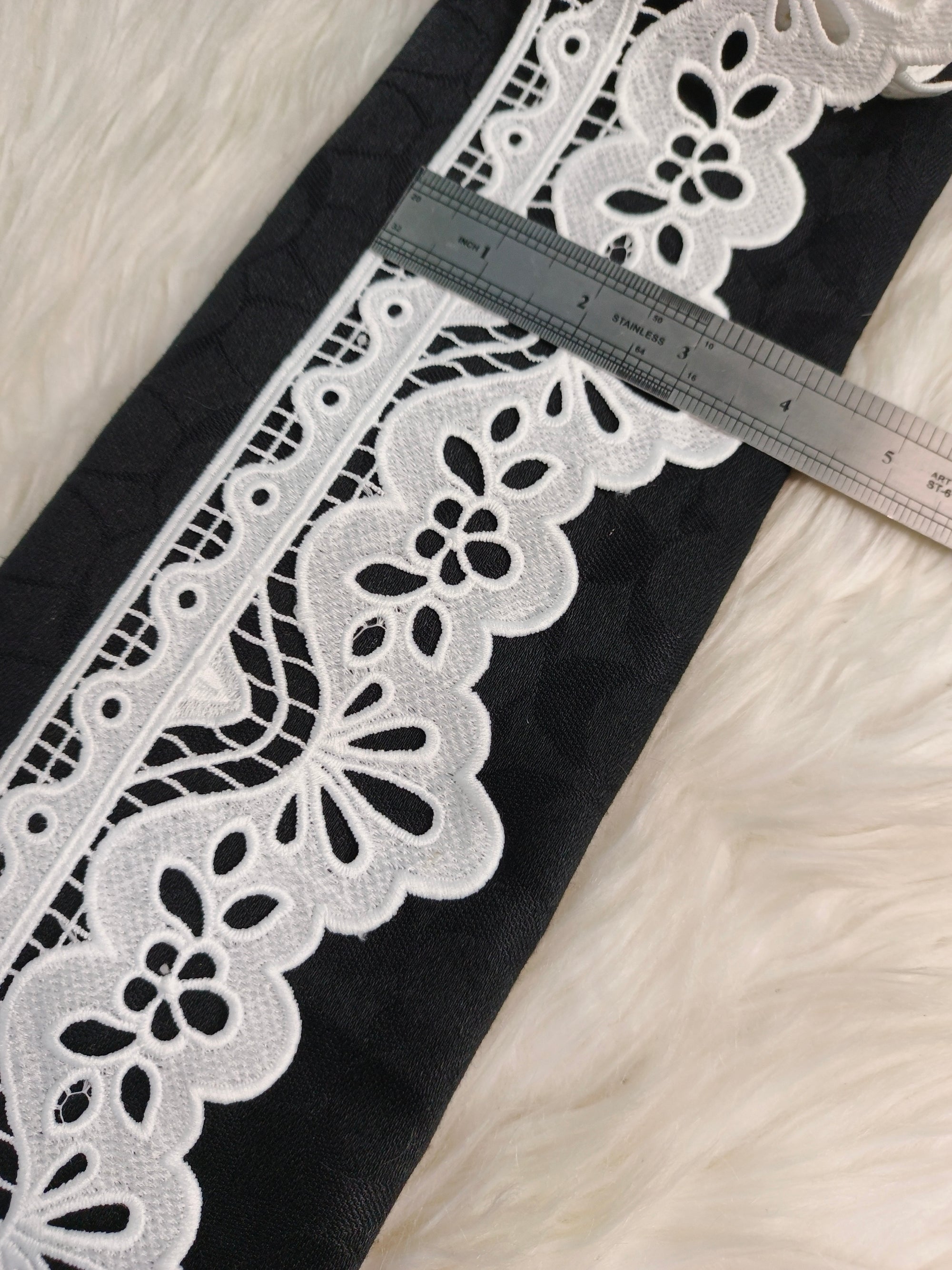 MILKY LACE D-23