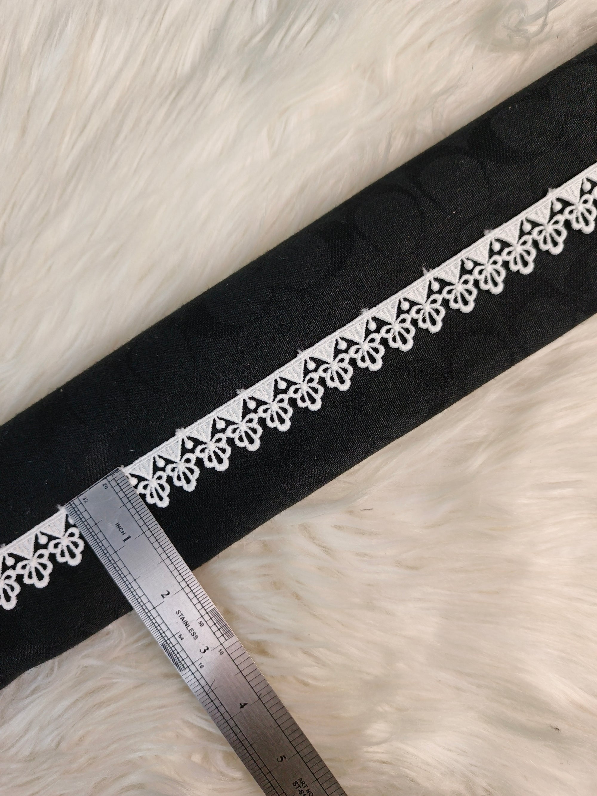 MILKY LACE D-21 (14 YARD BUNDLE)