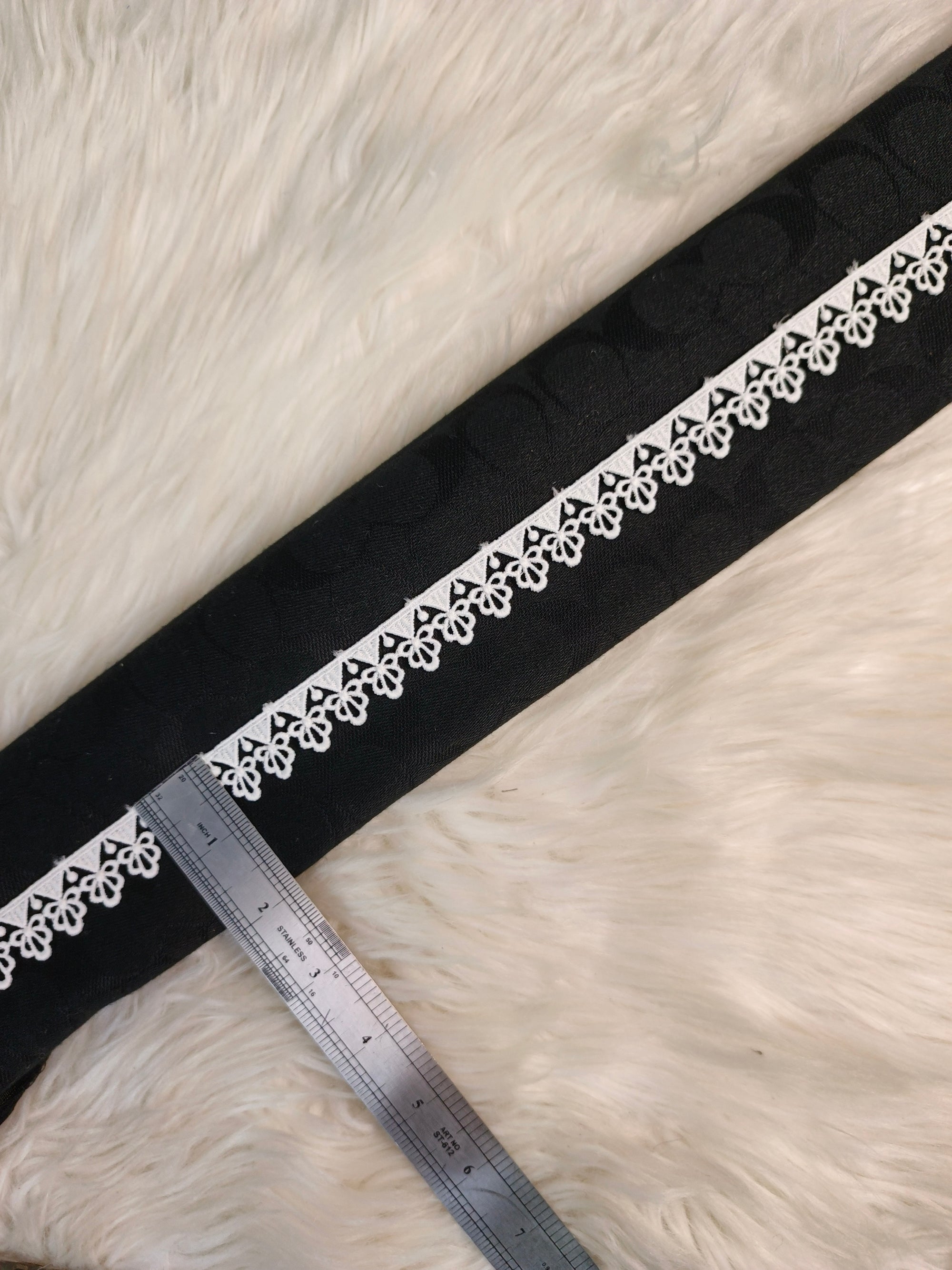 MILKY LACE D-21 (14 YARD BUNDLE)