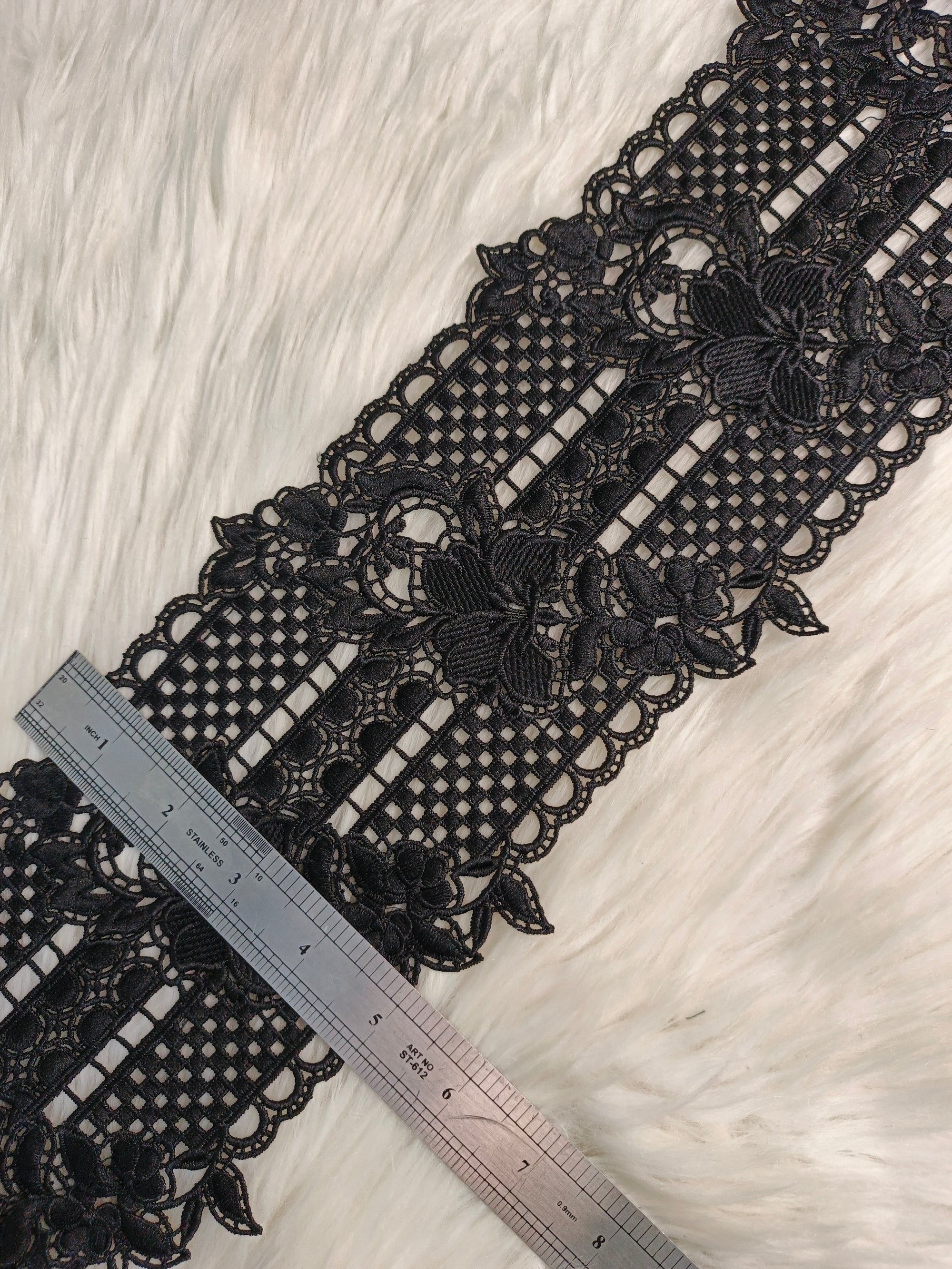 MILKY LACE D-39