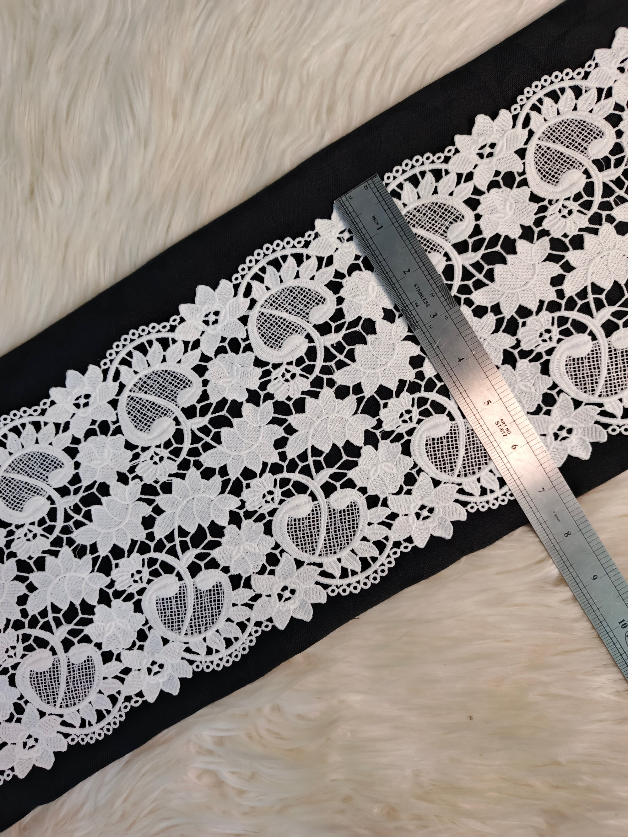 MILKY LACE D-26