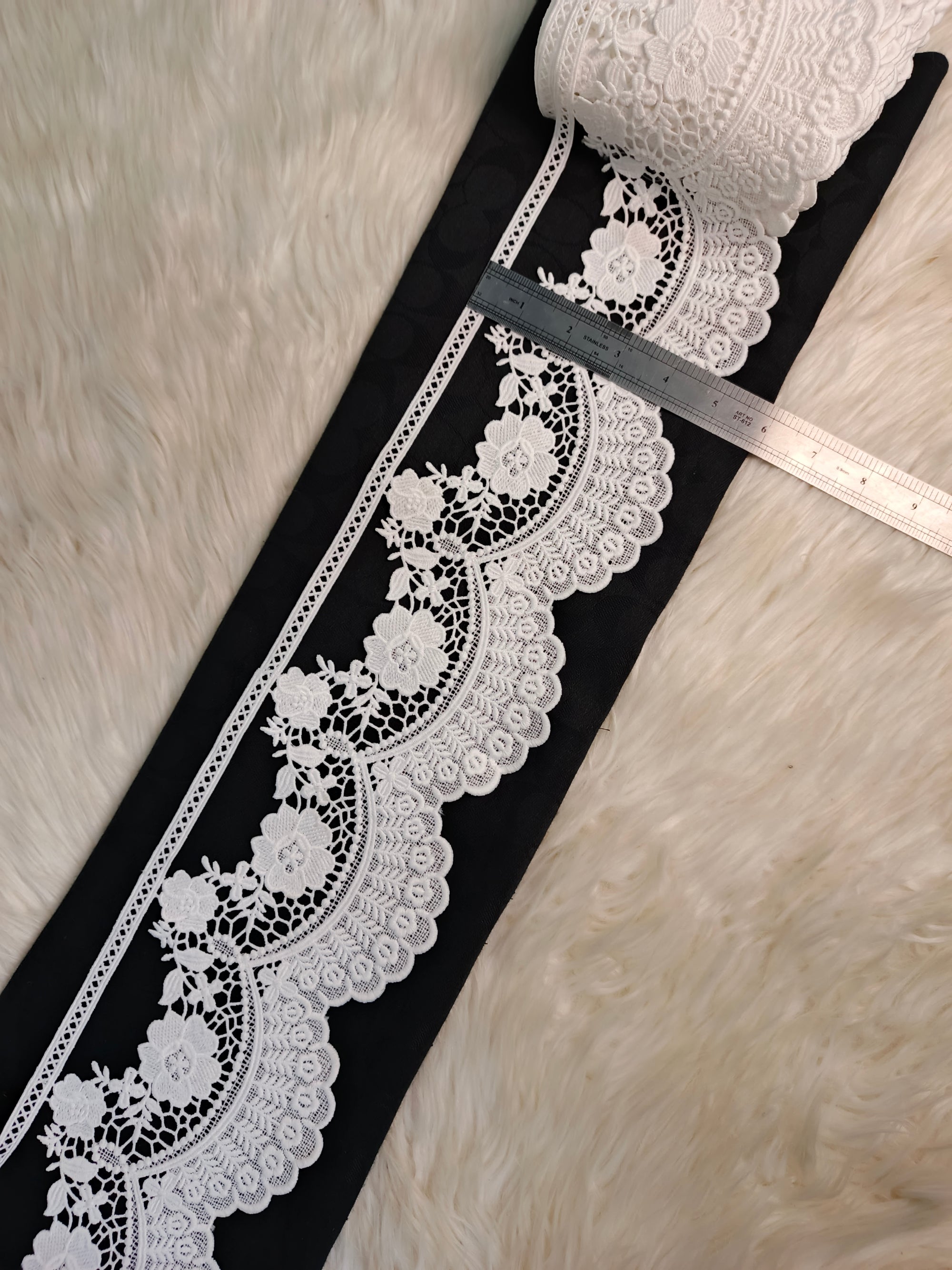 MILKY LACE D-24