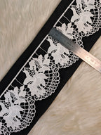 MILKY LACES D-28