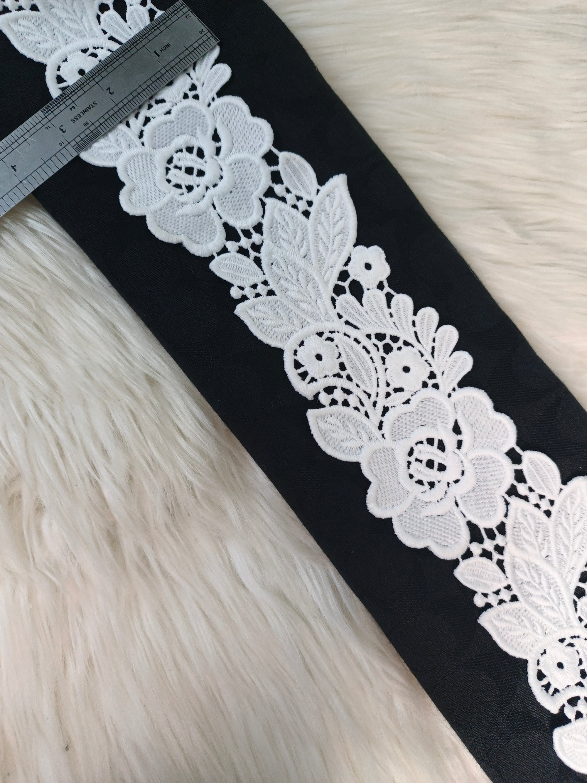MILKY LACE D-32