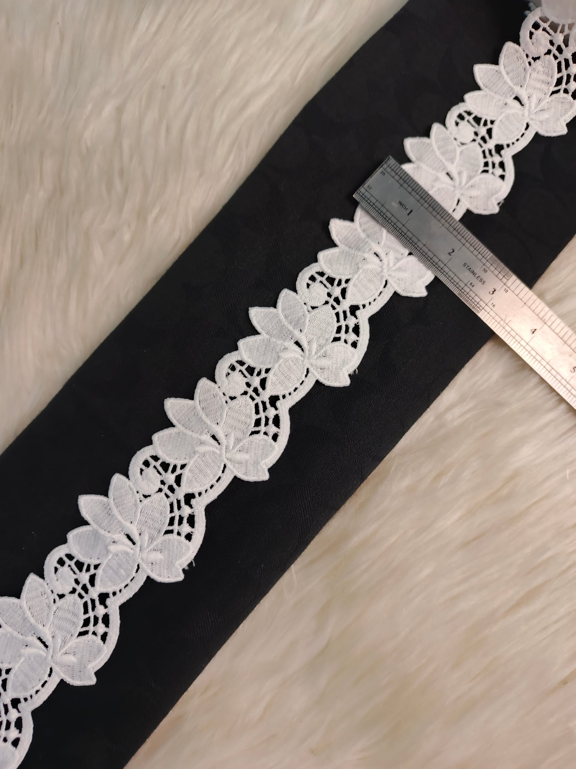 MILKY LACE D-36