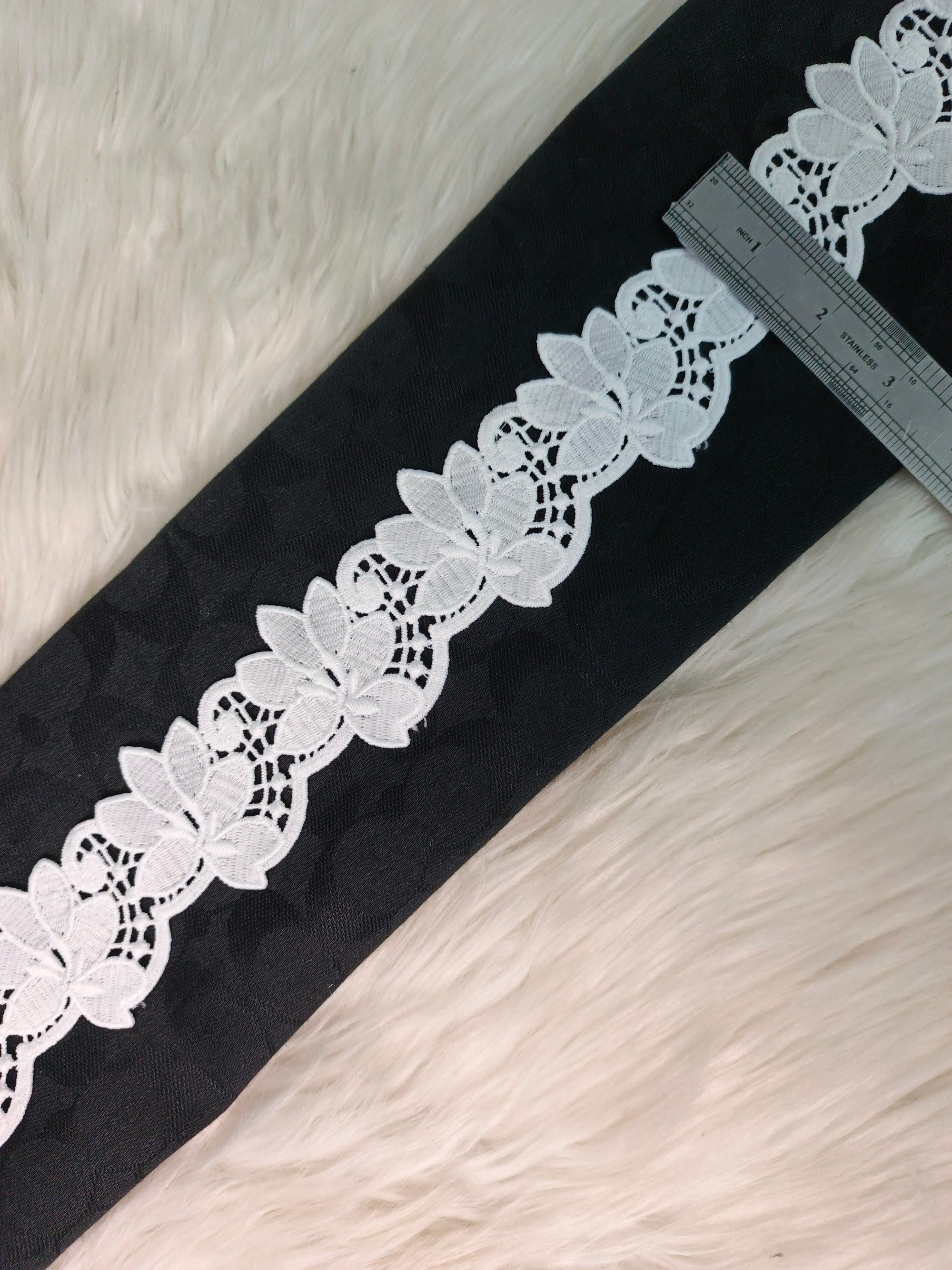 MILKY LACE D-36