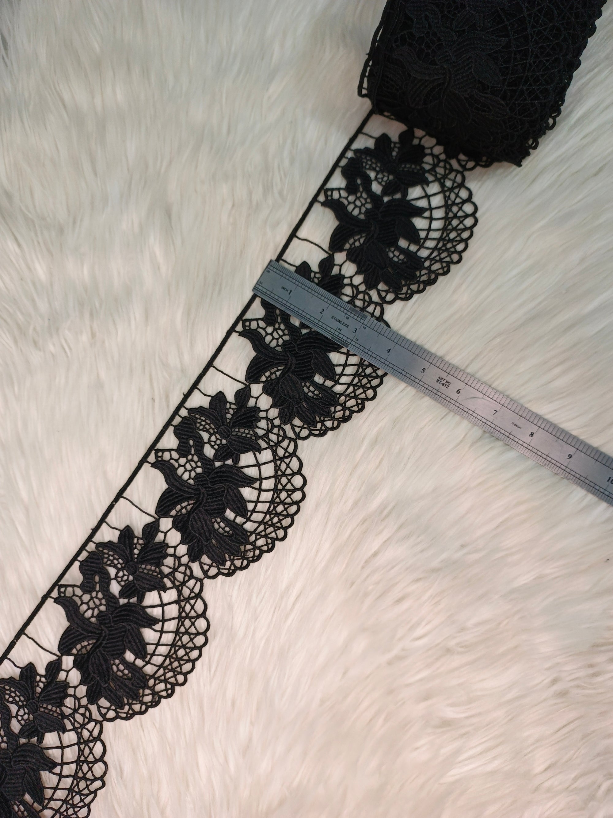 MILKY LACES D-29