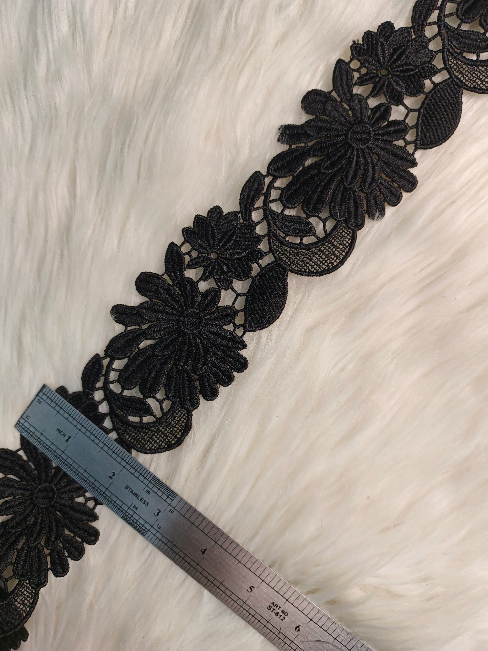 MILKY LACE D-35