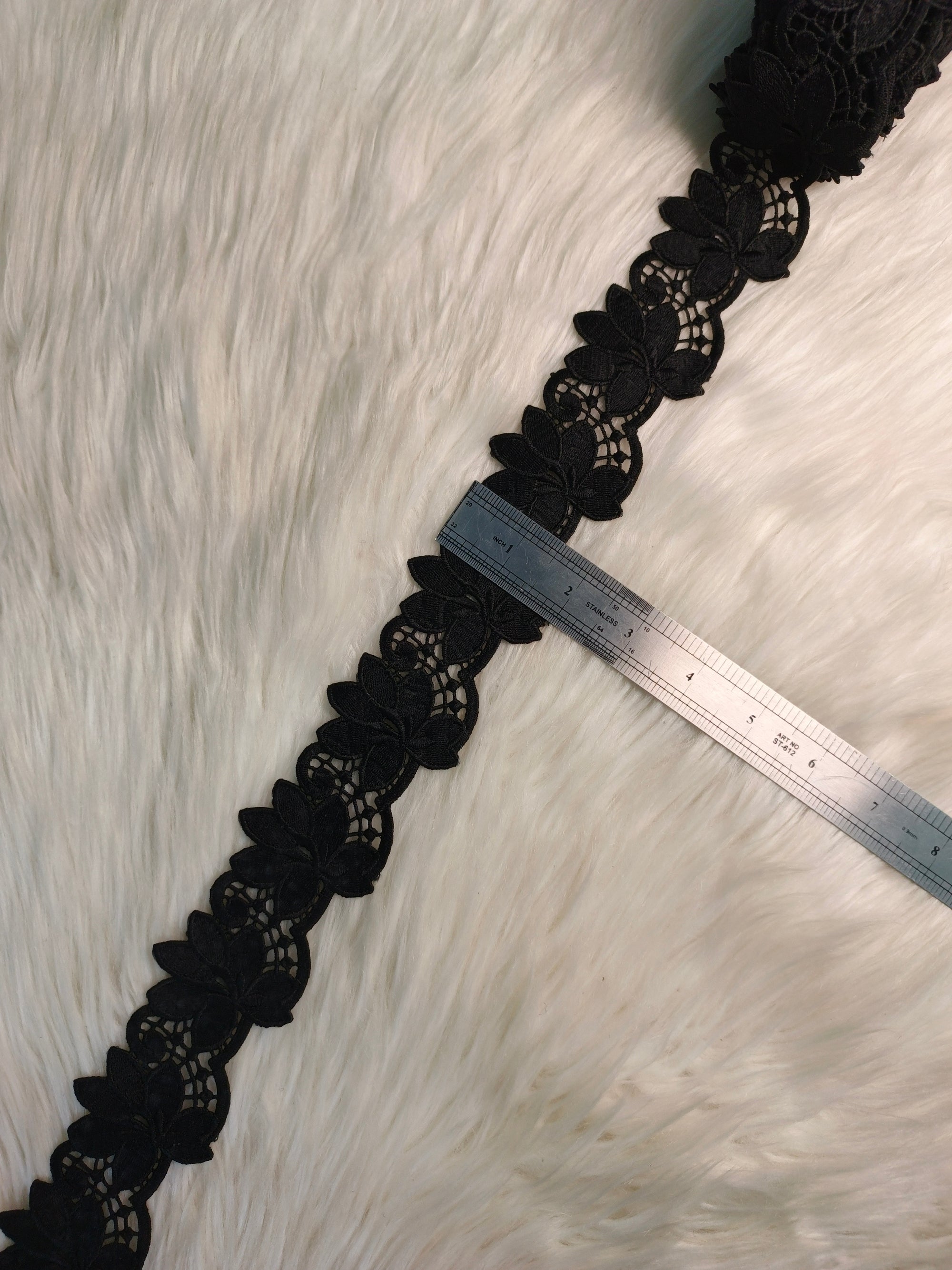 MILKY LACE D-37