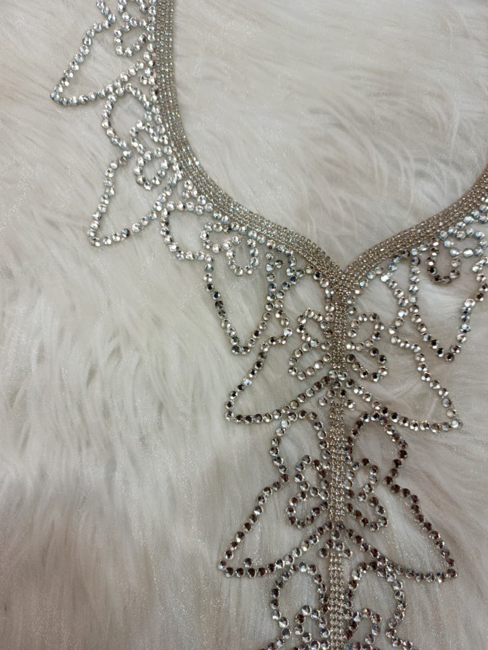 MIRROR STONE NECKLINE MN-02