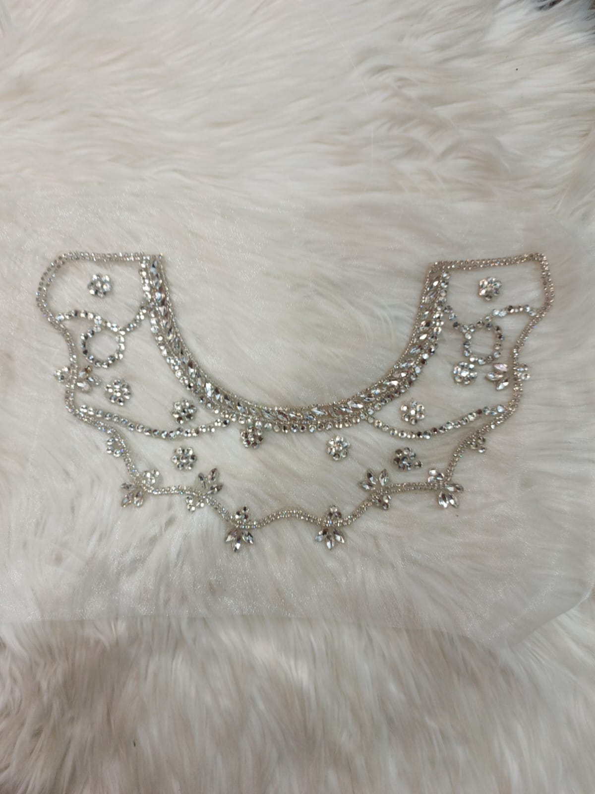 MIRROR STONE NECKLINE MN-03