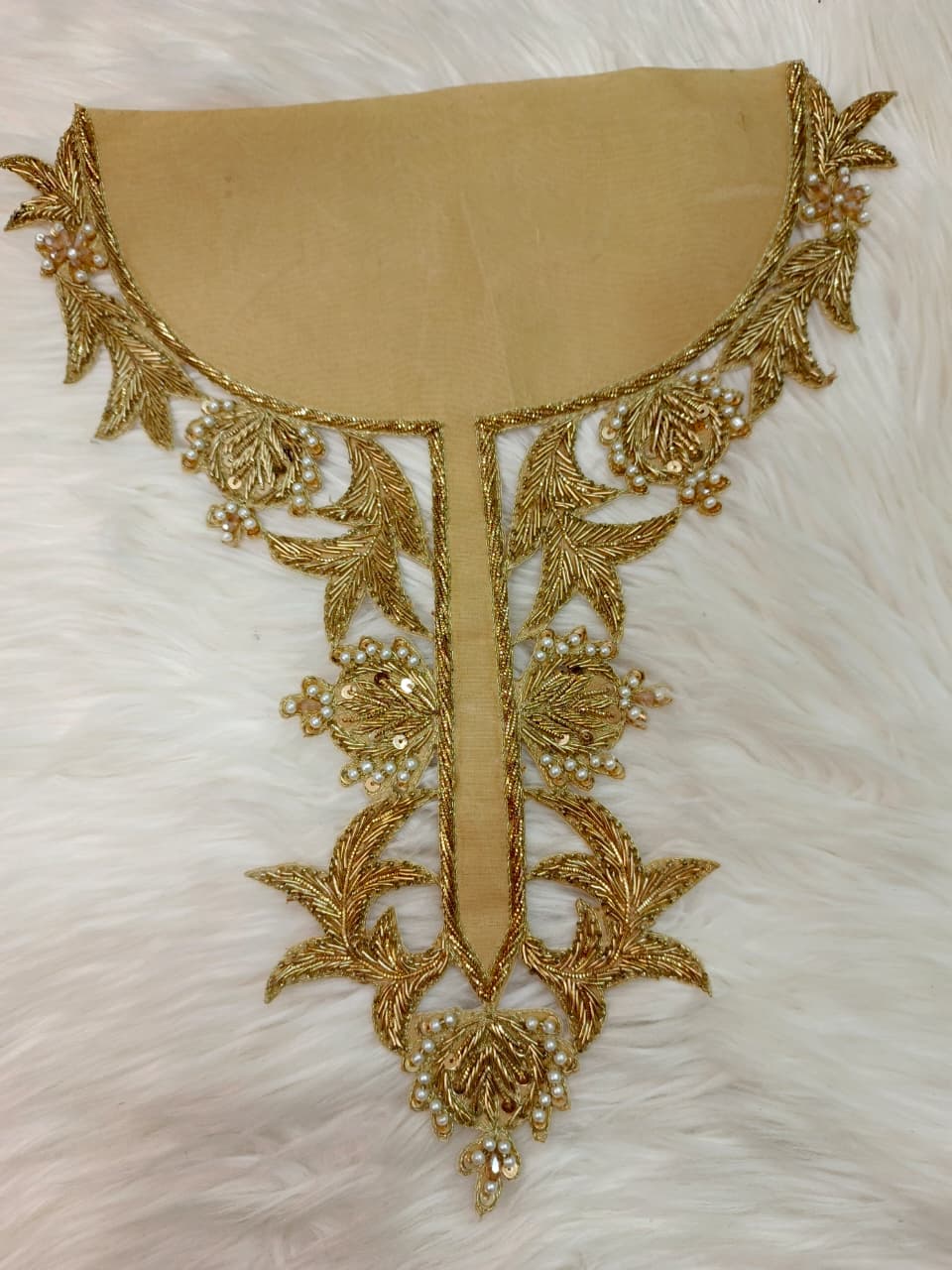 KORA DABKA NECKLINE KN-03